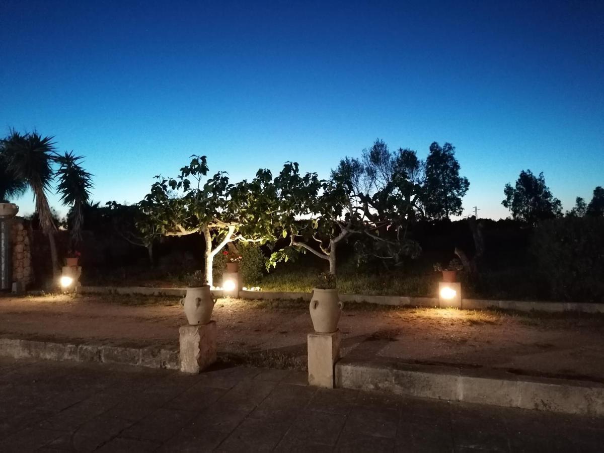 Nicuzza Acomodação com café da manhã Martano Exterior foto